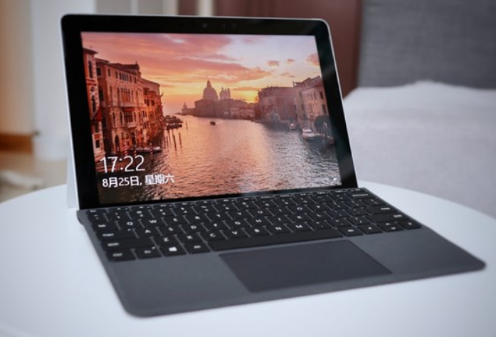微软Surface Go体验：对标iPad Pro主打随身便携性