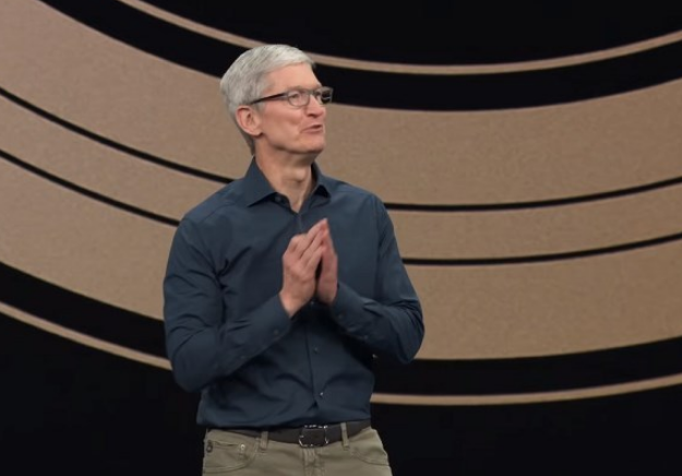 苹果iPhone XS发布会Keynote主题演讲转录文本，顶上半部《老人与海》