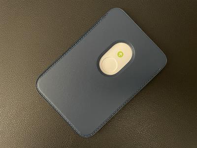 Apple MagSafe Leather Wallet 皮革卡套开箱与悠游卡感应实测
