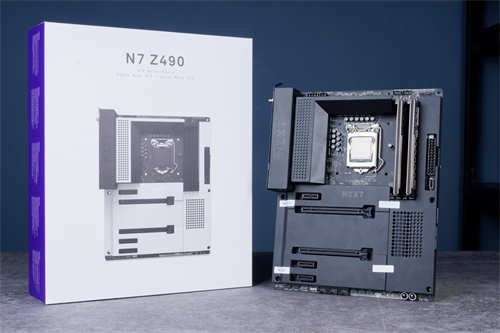 NZXT N7 Z490主机板开箱测试/无光害金属简约风格装甲，创造最有风格的主机板